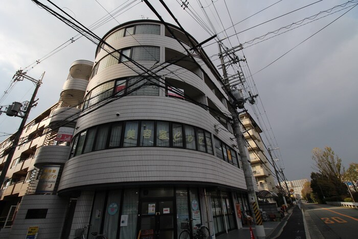 第６センリハイツの物件外観写真