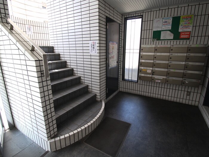 第６センリハイツの物件外観写真