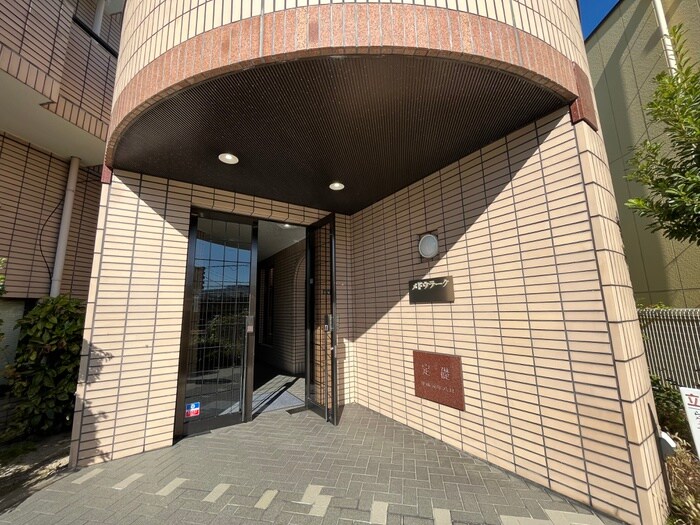 メドウラ－クの物件外観写真