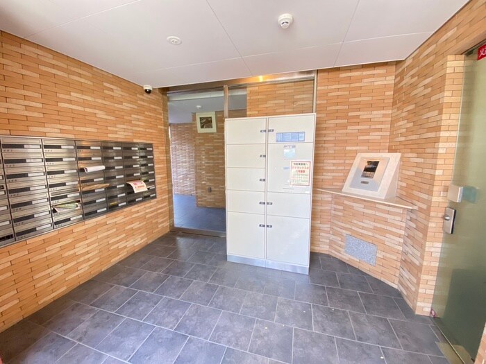 レスペランス西小路の物件外観写真