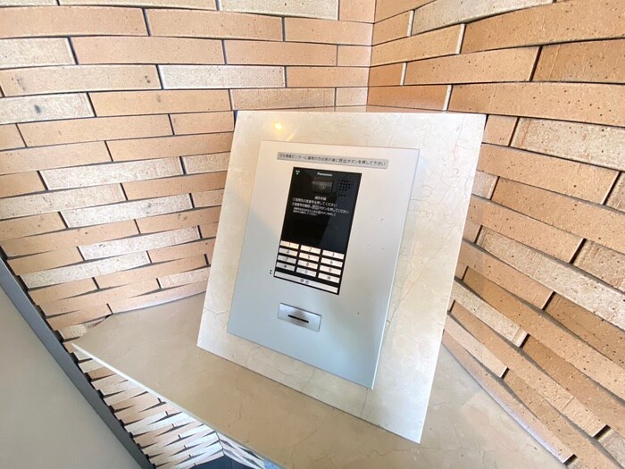 レスペランス西小路の物件外観写真