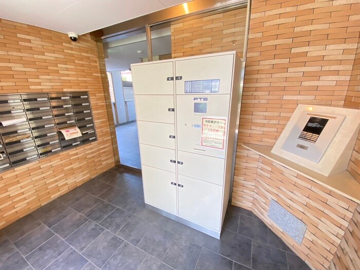 レスペランス西小路の物件外観写真