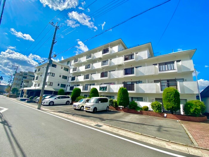 ハイツ山科の物件外観写真