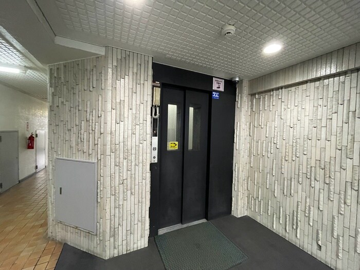 ハイツ山科の物件外観写真