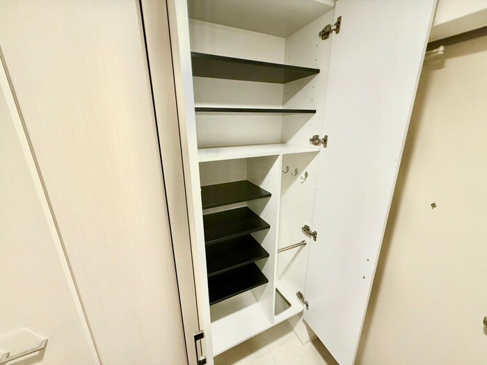 セレニテ梅田ESTの物件内観写真