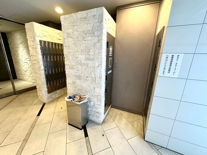 セレニテ梅田ESTの物件外観写真