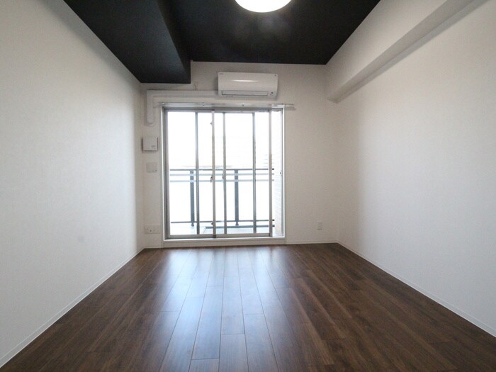 プレサンス江坂クォーレの物件内観写真