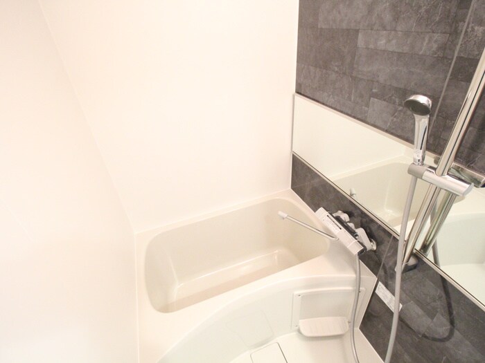 プレサンス江坂クォーレの物件内観写真