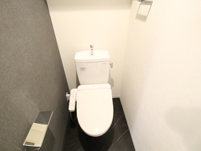 プレサンス江坂クォーレの物件内観写真