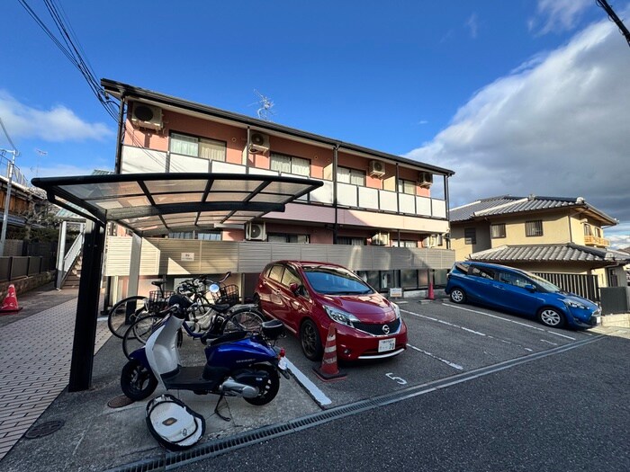 誠月ハイツの物件外観写真