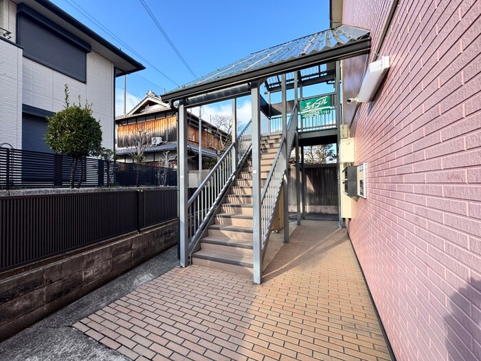 誠月ハイツの物件外観写真