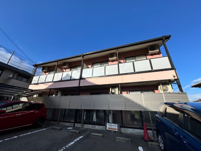 誠月ハイツの物件外観写真