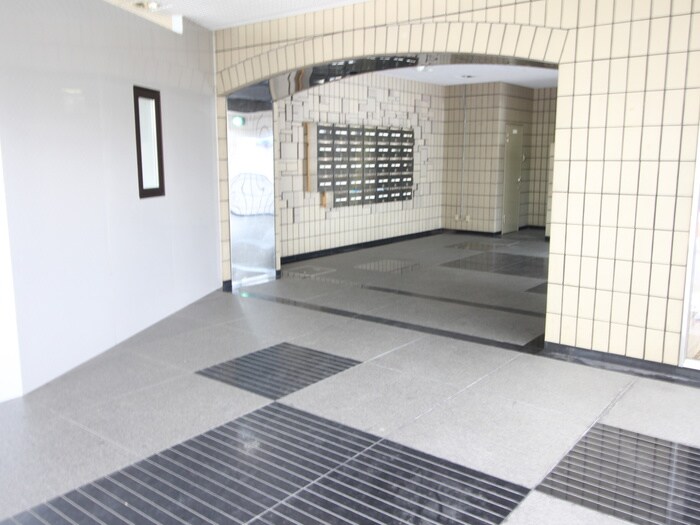 ガーデン成法の物件外観写真