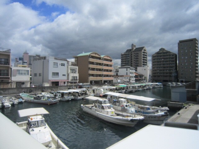 ポコアポコ明石鍛治屋町五番館の物件外観写真