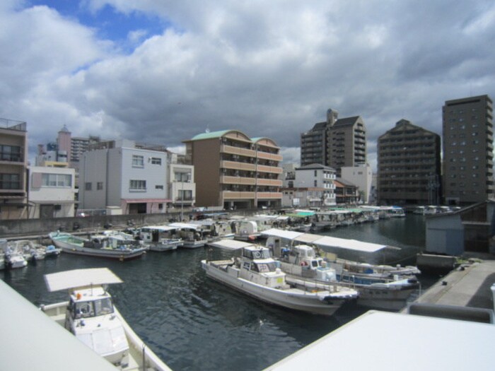 ポコアポコ明石鍛治屋町五番館の物件外観写真