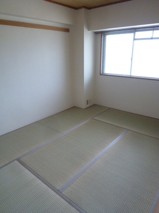 栄南団地　10号棟（302）の物件内観写真