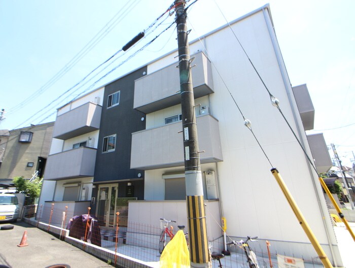 フィユフラッツ中桜塚の物件外観写真