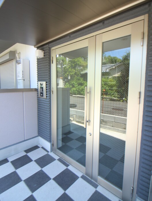 フィユフラッツ中桜塚の物件外観写真