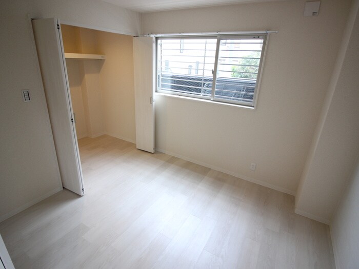 フィユフラッツ中桜塚の物件内観写真