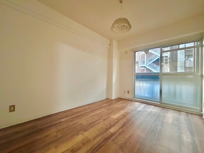 西ナンバグランドビルの物件内観写真