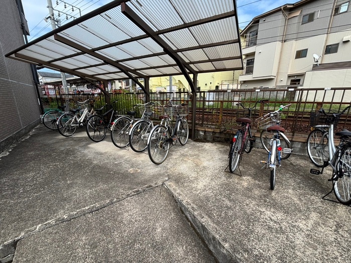 クリヨン２の物件外観写真