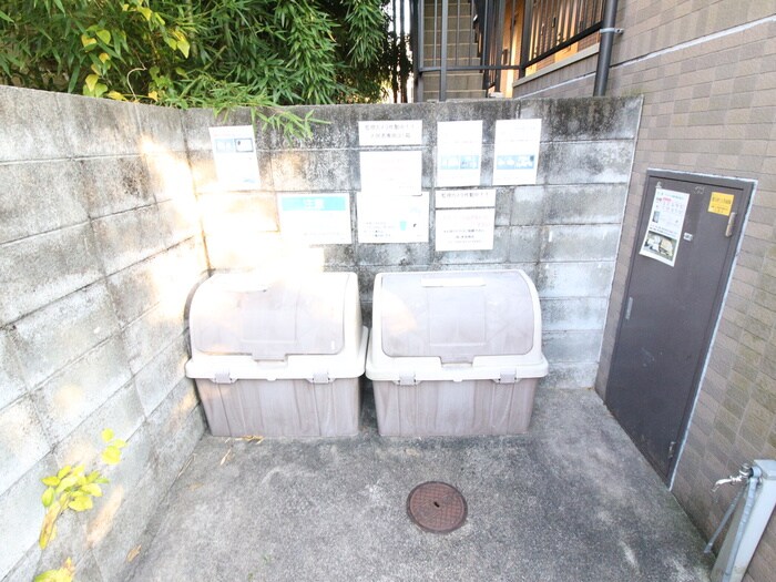 クリヨン２の物件外観写真