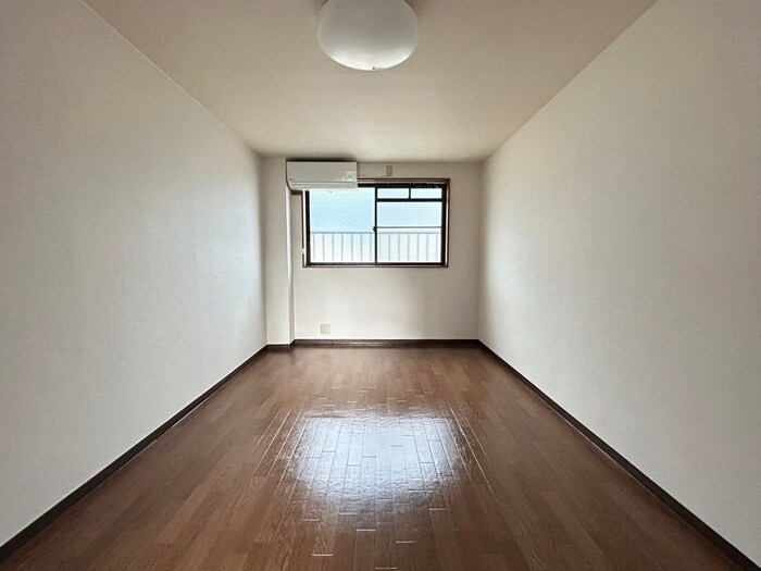 クリヨン２の物件内観写真