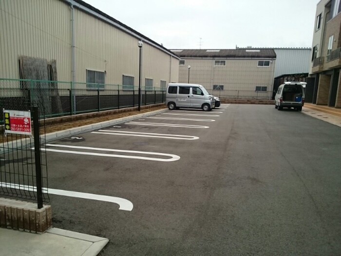 ジュリアスガーデン鳳の物件外観写真