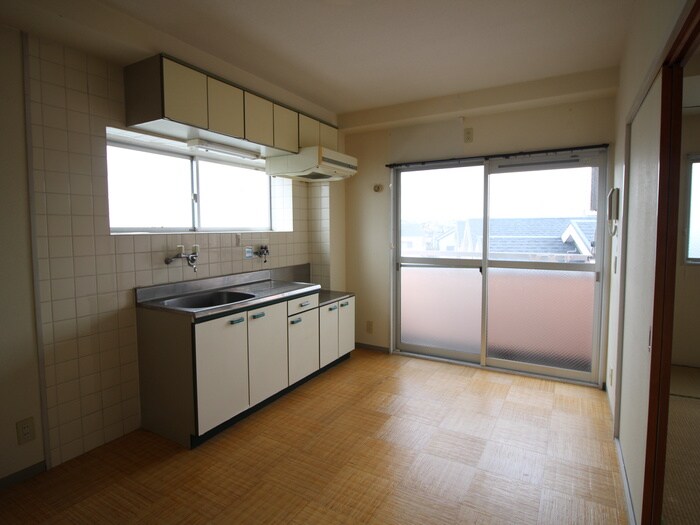 シャルマン津村の物件内観写真