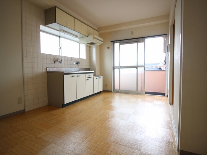 シャルマン津村の物件内観写真