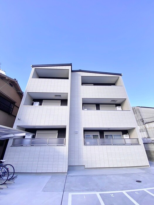 CASA　CALMA菱木の物件外観写真