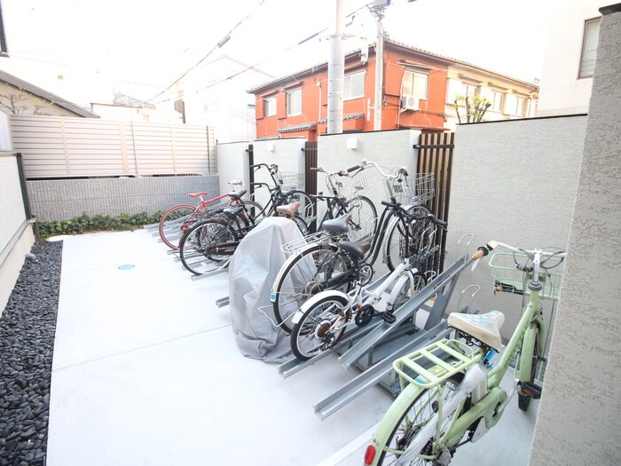 ウェルスクエア長居公園の物件外観写真