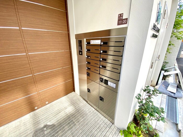 ウェルスクエア長居公園の物件外観写真