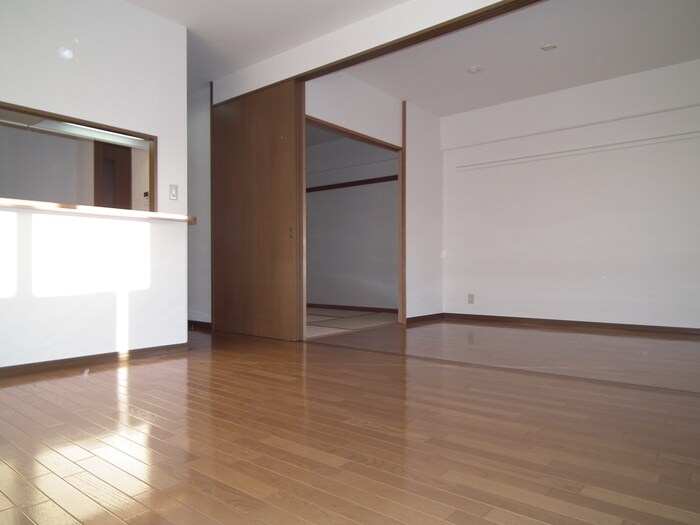 リアライズ安威の物件内観写真