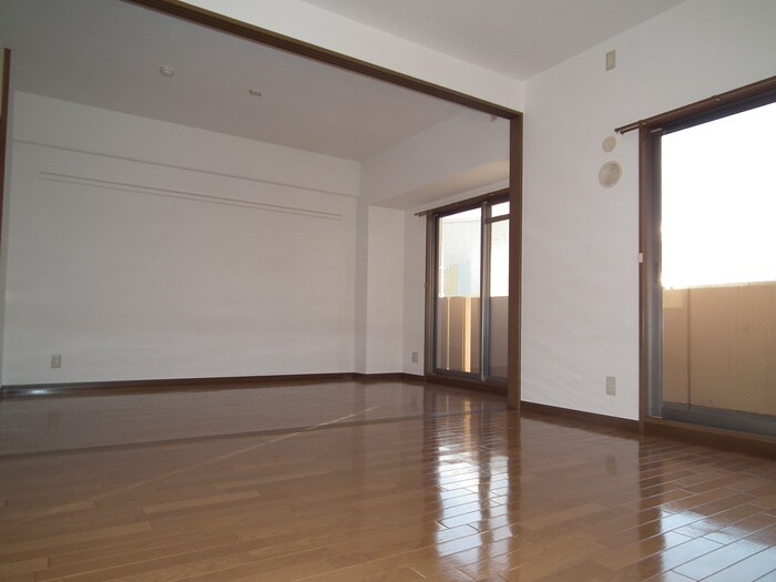 リアライズ安威の物件内観写真