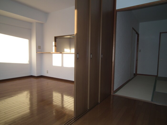 リアライズ安威の物件内観写真