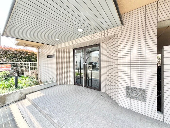 レジデンスコトンの物件外観写真