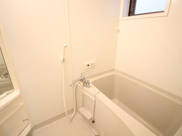 ＬＯＨＡＳ本町の物件内観写真