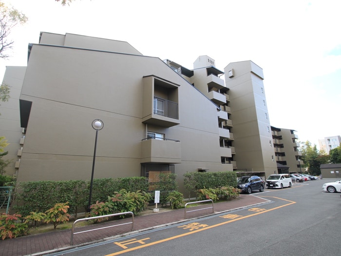 千里中央ﾊﾟｰｸ･ﾋﾙｽﾞＪ棟（504）の物件外観写真