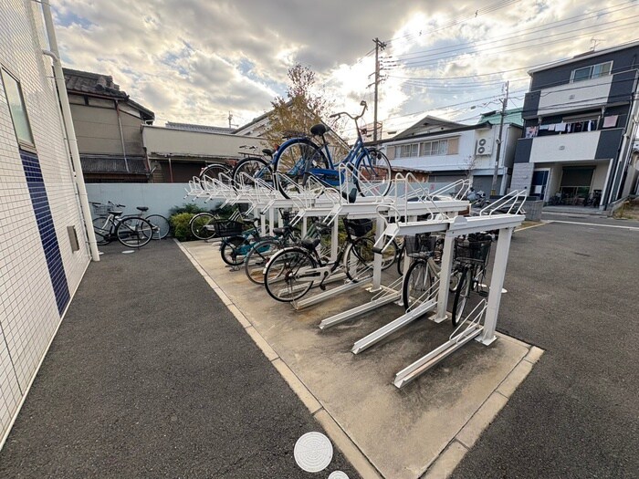 C.REST八尾の物件外観写真