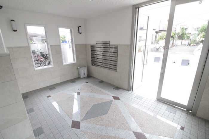 メゾンカルムの物件外観写真