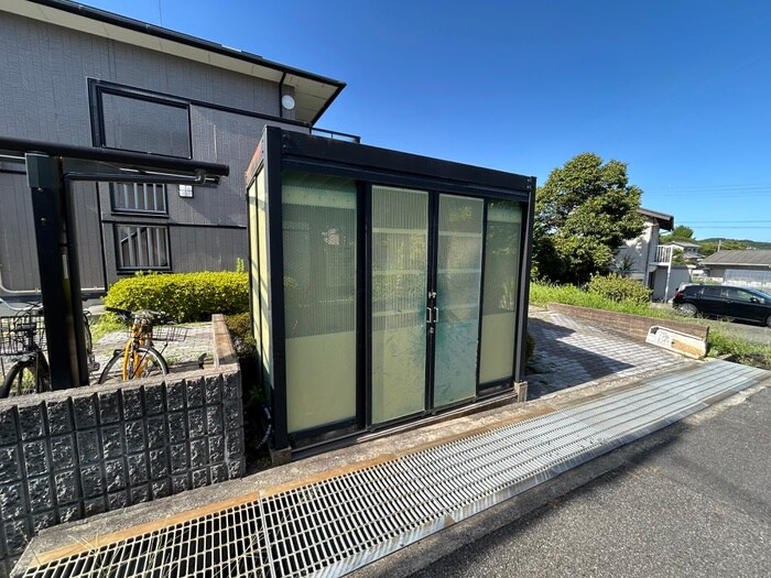 ｺﾝﾃﾞｨｼｰﾌﾟﾙ南が丘B棟の物件外観写真