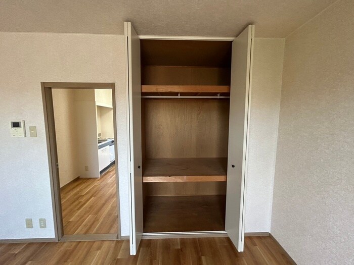 ｺﾝﾃﾞｨｼｰﾌﾟﾙ南が丘B棟の物件内観写真