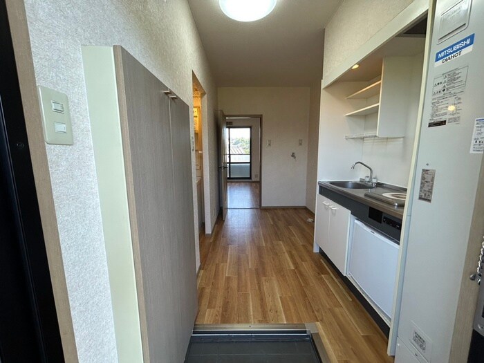 ｺﾝﾃﾞｨｼｰﾌﾟﾙ南が丘B棟の物件内観写真