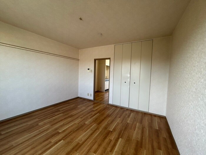 ｺﾝﾃﾞｨｼｰﾌﾟﾙ南が丘B棟の物件内観写真