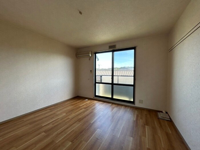 ｺﾝﾃﾞｨｼｰﾌﾟﾙ南が丘B棟の物件内観写真