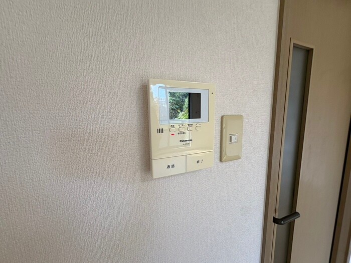 ｺﾝﾃﾞｨｼｰﾌﾟﾙ南が丘B棟の物件内観写真