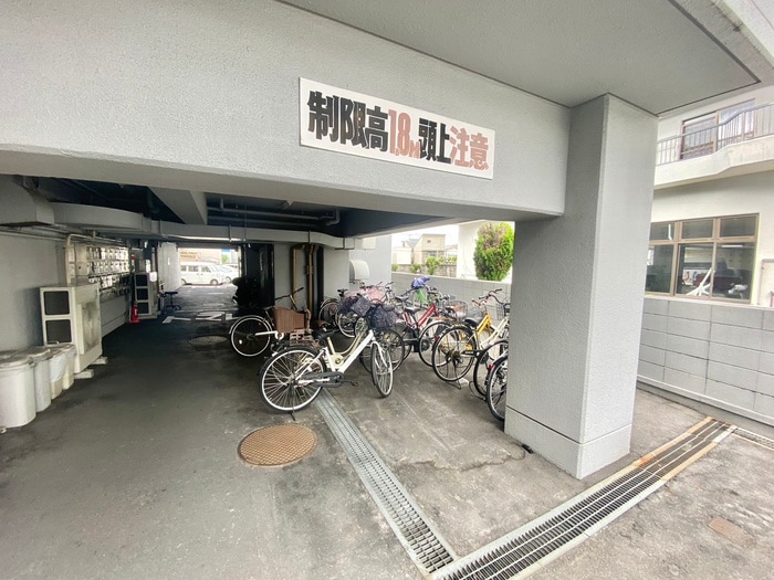 パウワウハウスの物件外観写真