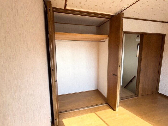 御陵中筋町貸家の物件内観写真