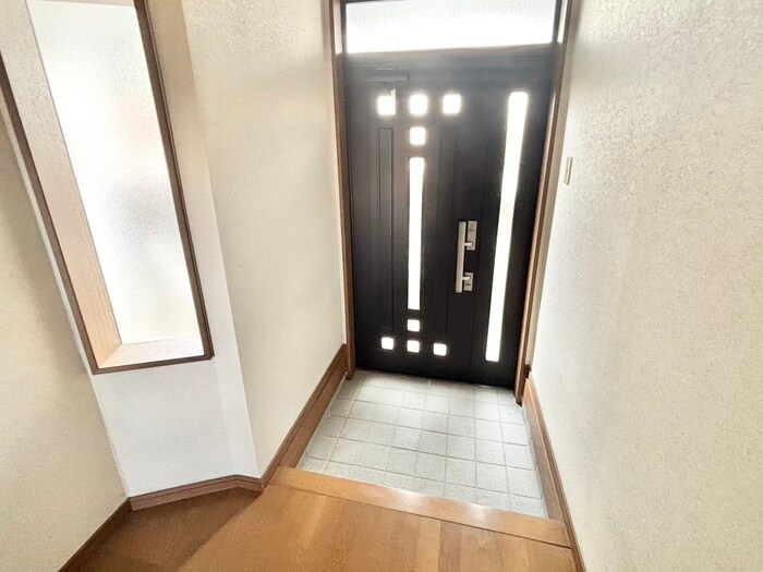 御陵中筋町貸家の物件内観写真